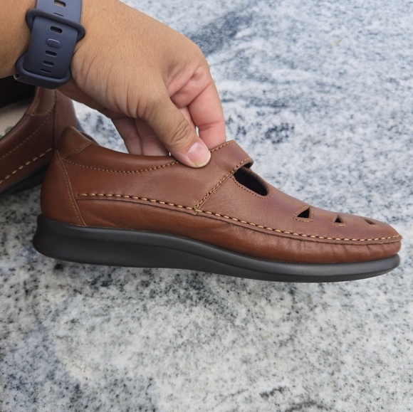 SAS Women's Roamer Slip On Loafer Chestnut Sz 9 Leather - Picture 16 of 16